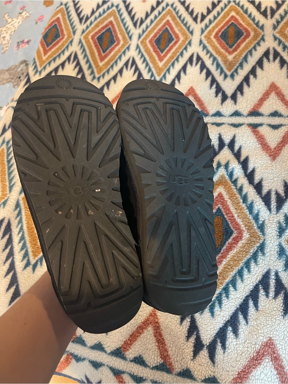 Ugg slippers - Picture 8 of 9